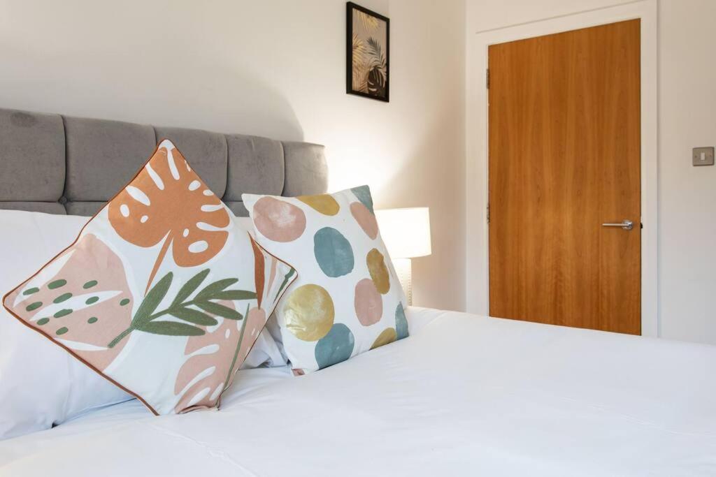 Best City Centre Luxurious Home Free Parking Белфаст Екстер'єр фото