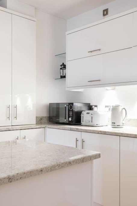 Best City Centre Luxurious Home Free Parking Белфаст Екстер'єр фото